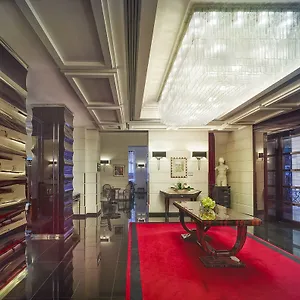 Отель Grand Via Veneto, Рим