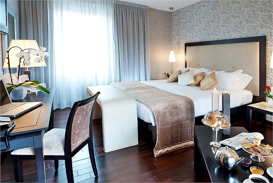Hotel C-Hotels Fiume Rome